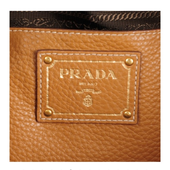 Authentic Prada Vitello Daino Side Pocket Tote in Caramel with long strap - Picture 7 of 16